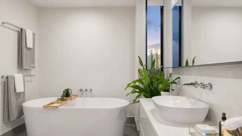 A bathroom where the mirror light is the main task source